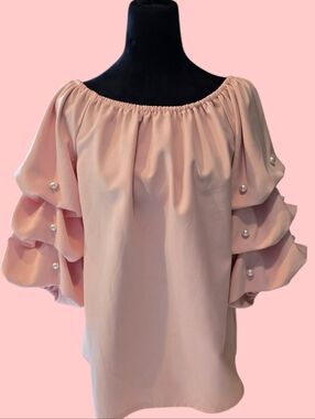 S Levine Peach Blouse With Pearls Medium